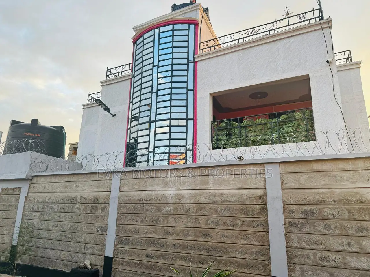 Furnished 5bdrm Mansion in Murera, Kamakis for sale