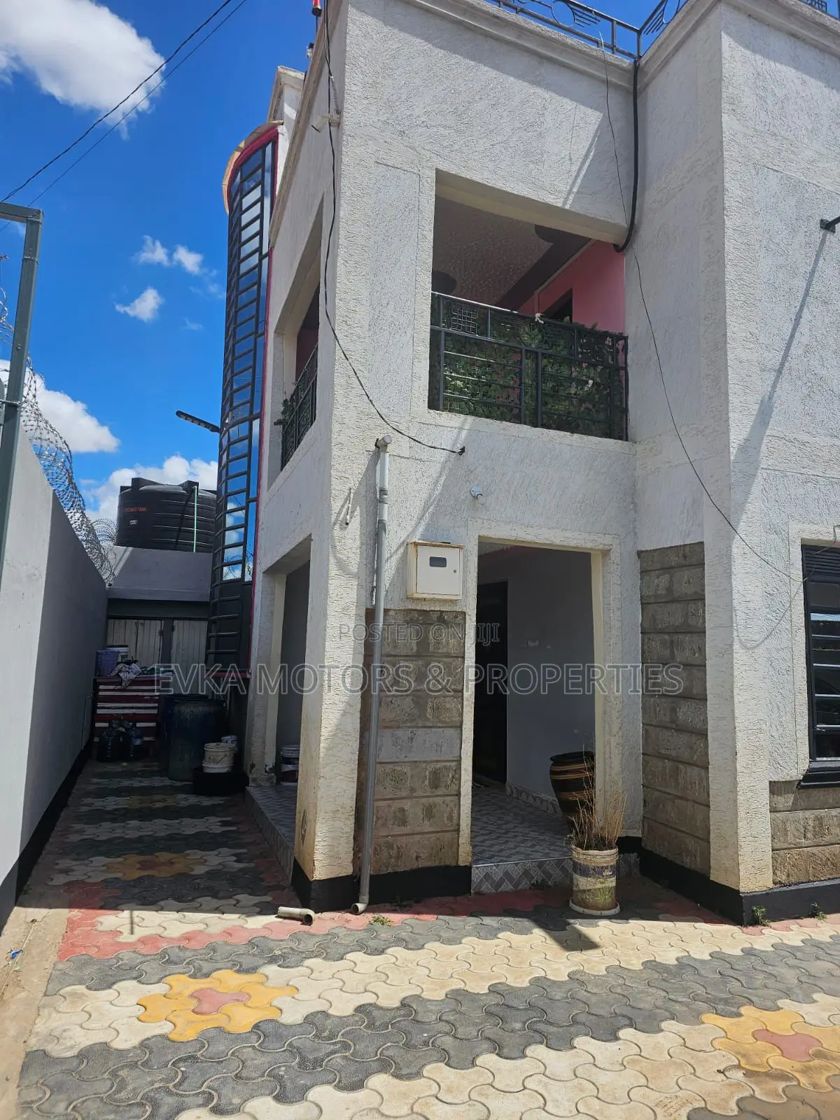Furnished 5bdrm Mansion in Murera, Kamakis for sale