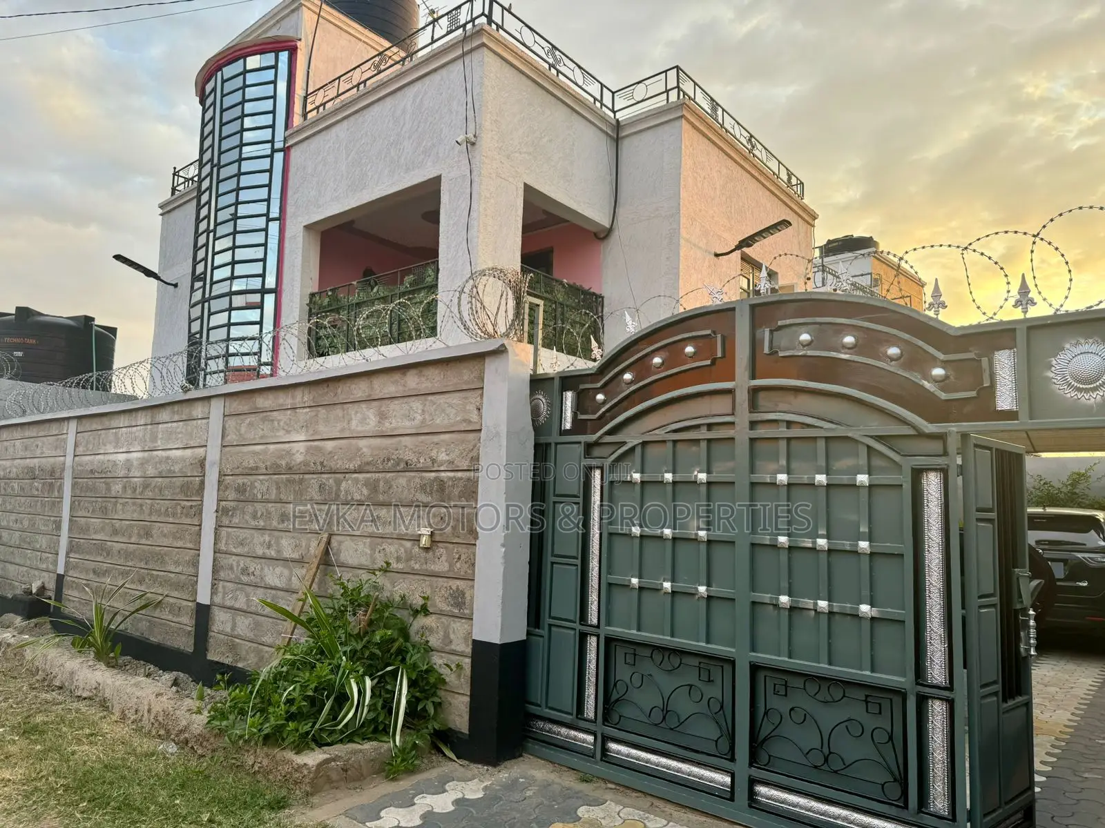 Furnished 5bdrm Mansion in Murera, Kamakis for sale
