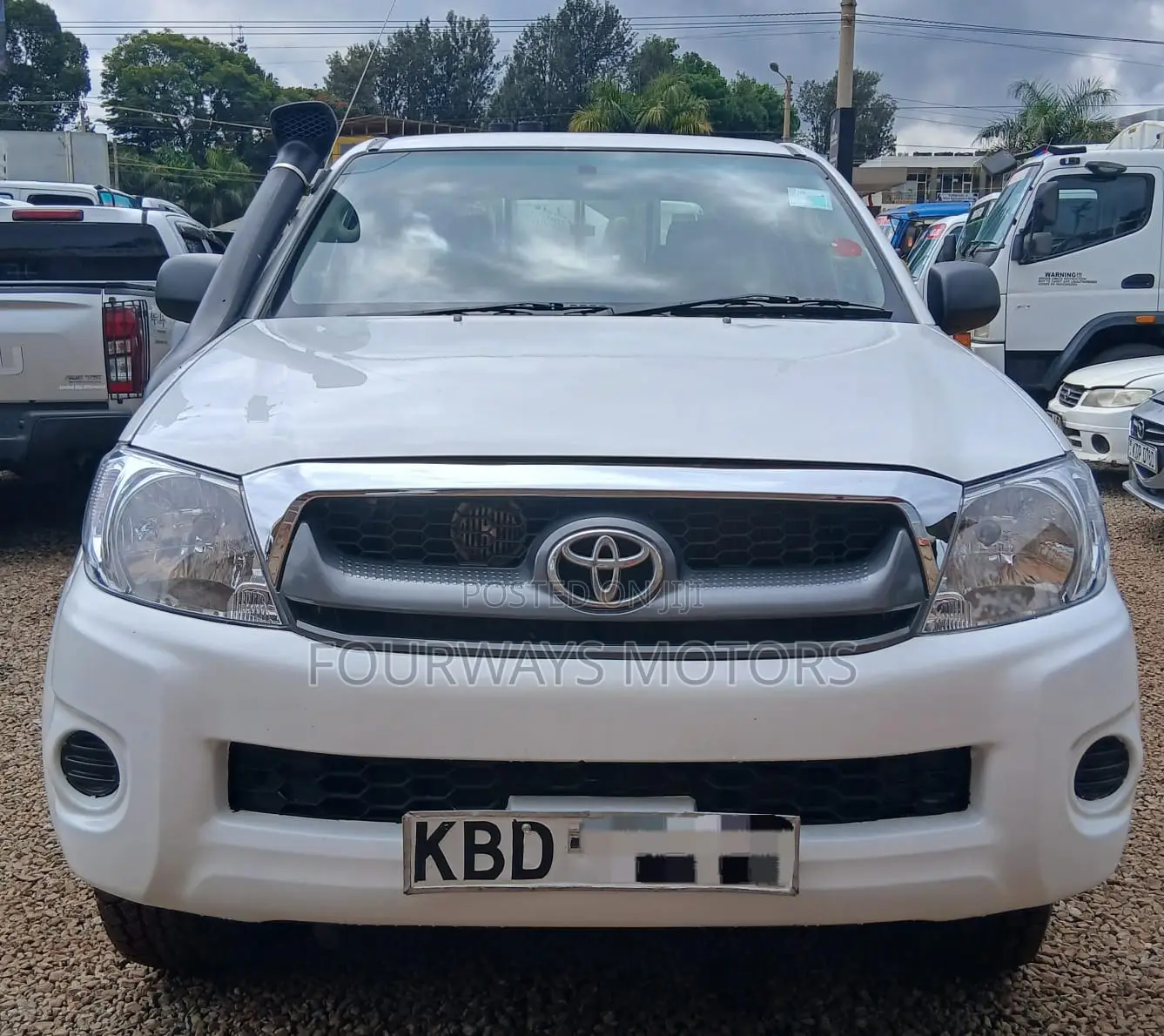Toyota Hilux 2008 White