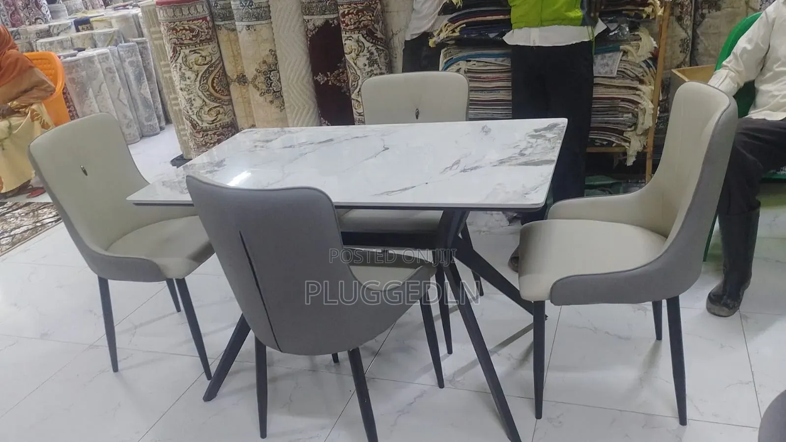 Modern 4- 6 Seater Dining Set