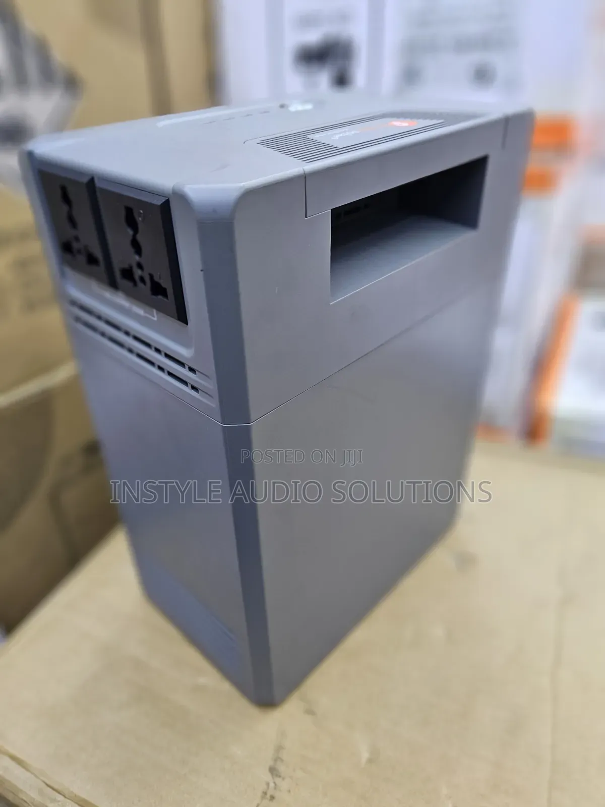 Felicity 1000w Portable Rechargeable Power Station (Tv,Lights Wifi)