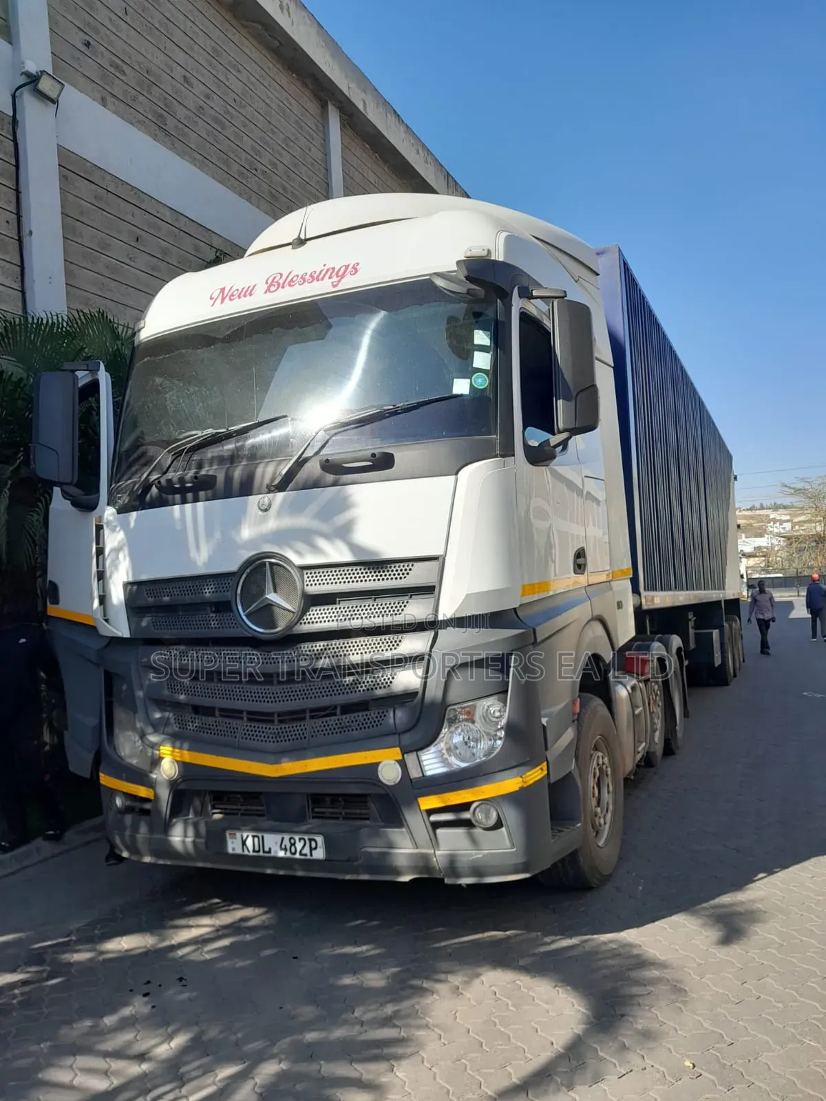 Bulk Trailers Transportation Navasha^Nairobi Route for Errands.