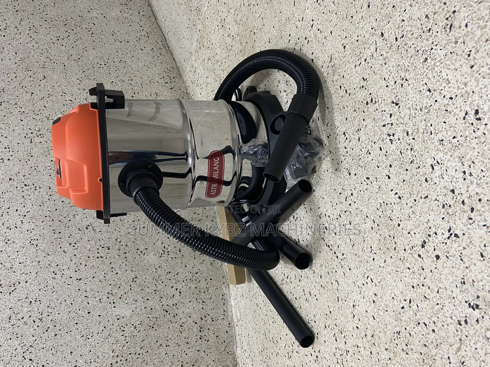 Classic Vaccum Cleaner 20l