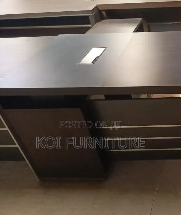 Office Desk; 1.6 Meters Learstee Executive Boss Desk