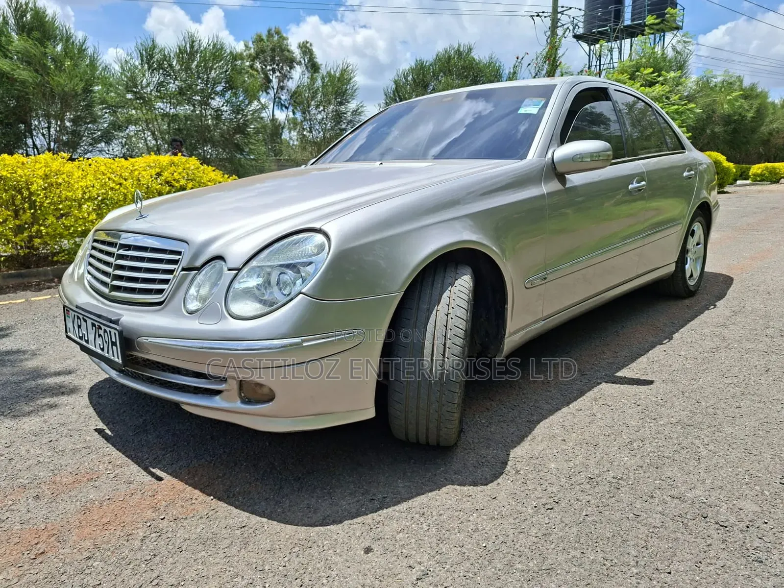 Mercedes-Benz E200 2005 Beige