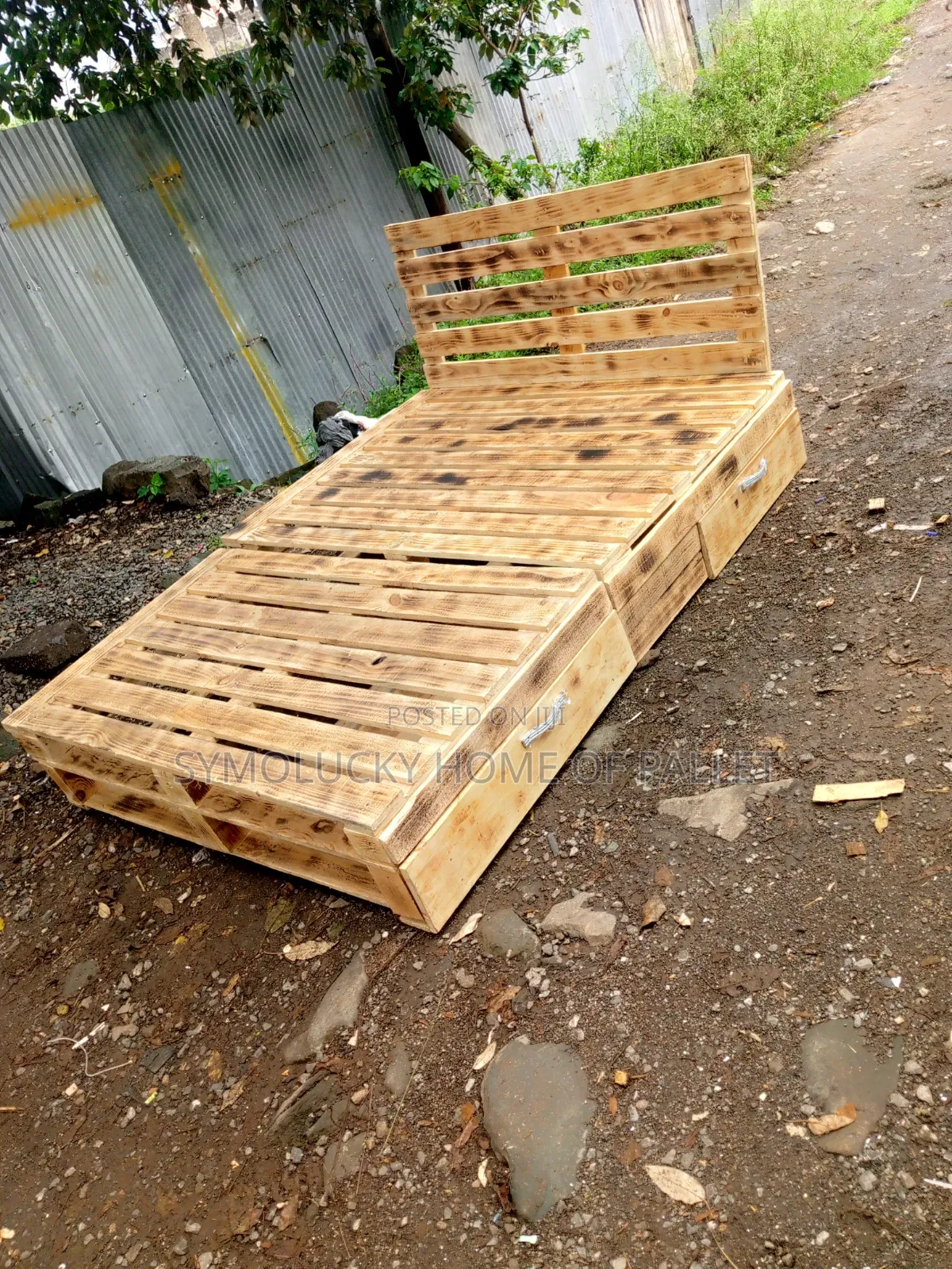 Pallet Bed. 5*6 Framed. 0001 Detachable