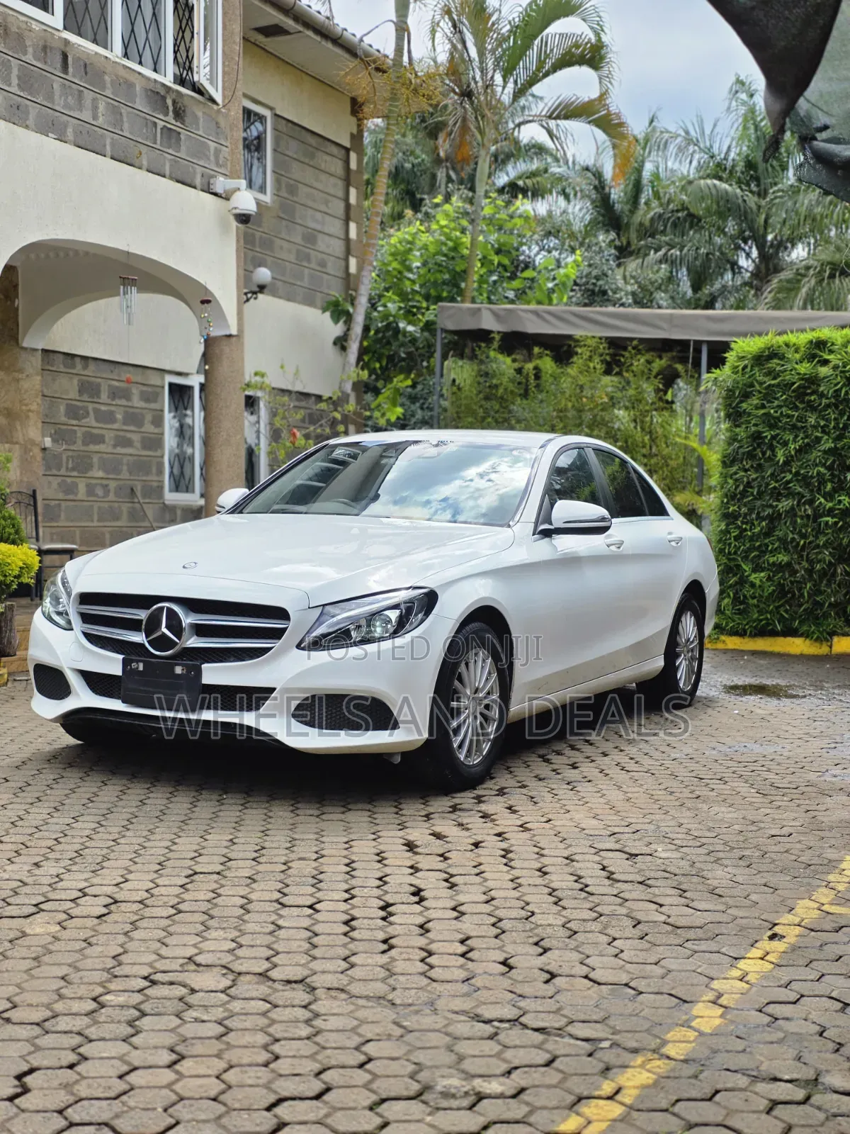 Mercedes-Benz C180 2016 White