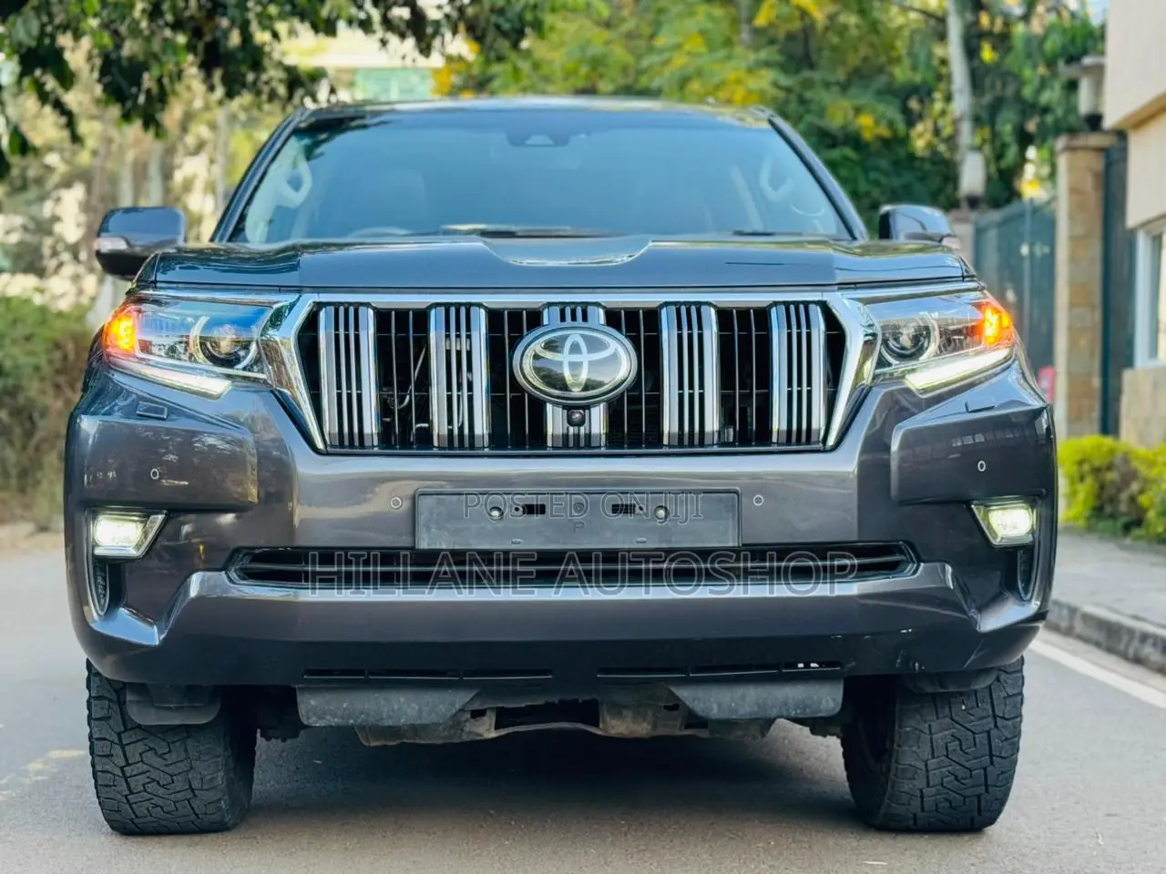 Toyota Land Cruiser Prado 2019 Gray