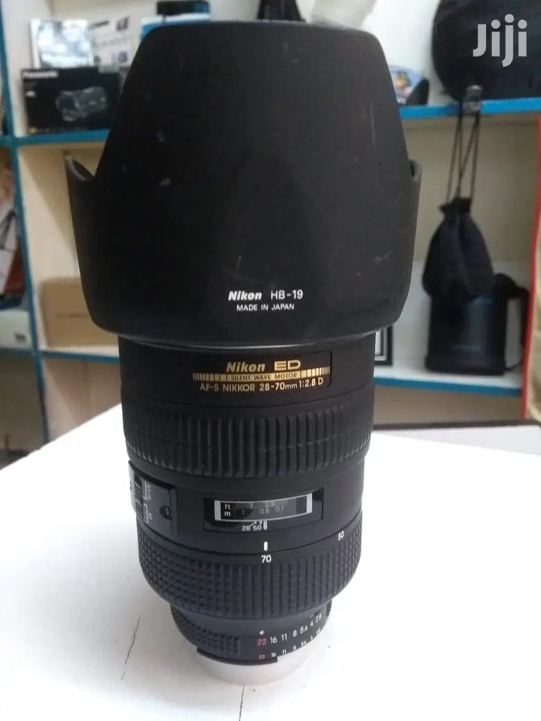 Nikon 28-70mm Lens F2.8