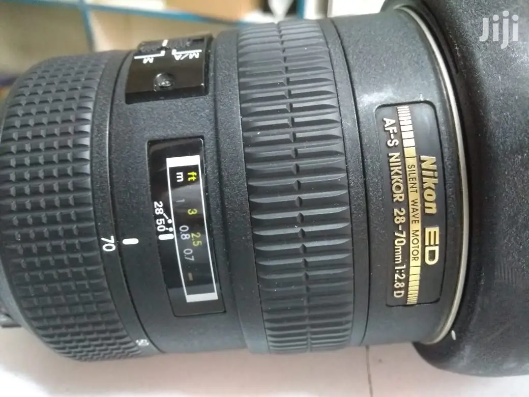 Nikon 28-70mm Lens F2.8