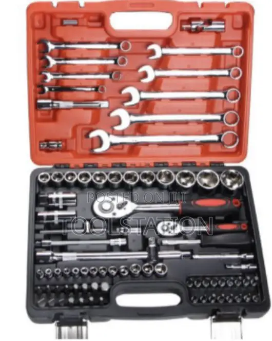 82 PCS Socket Wrench Set Tq73062