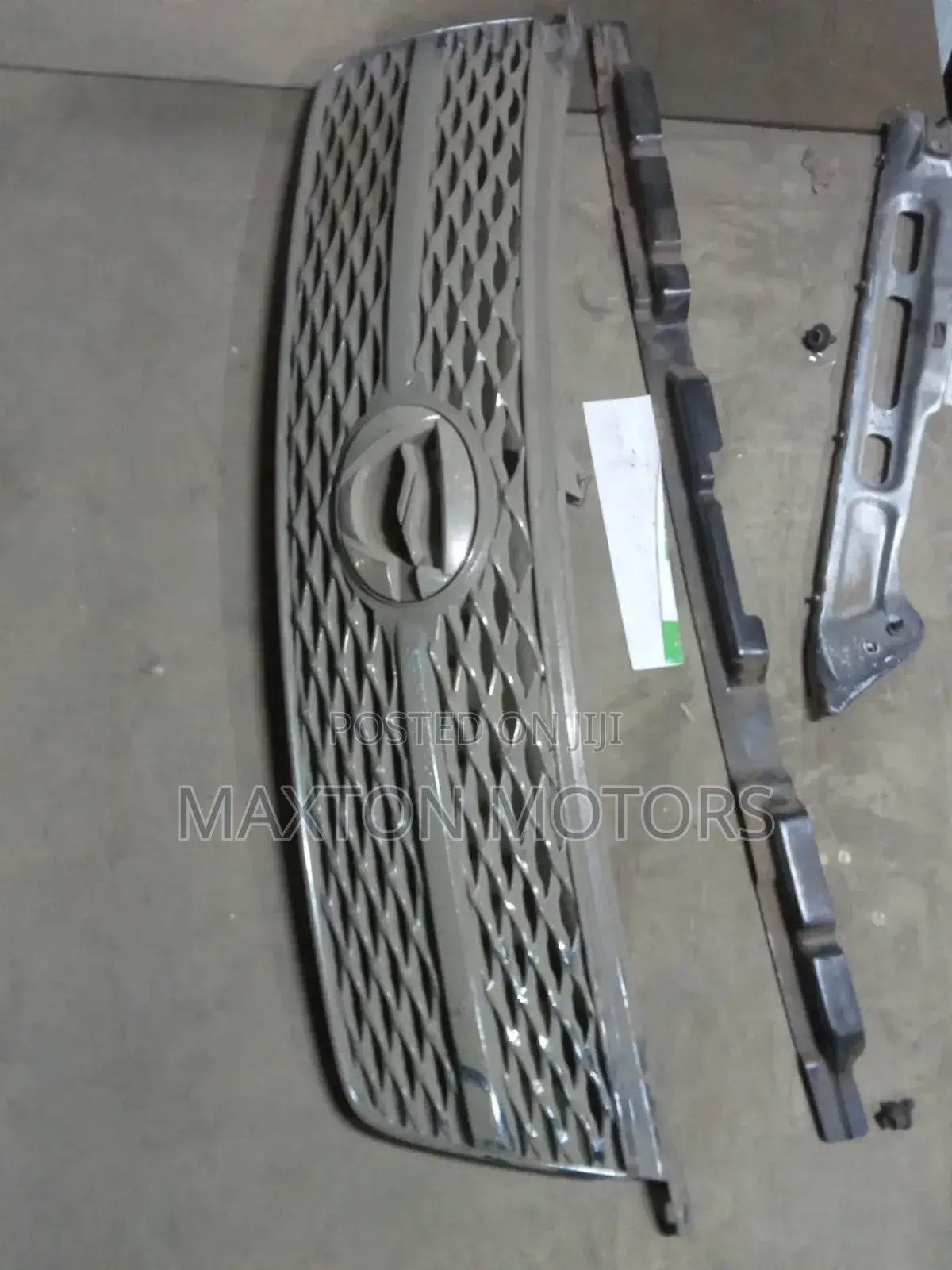 Fielder 141(2008) Grille