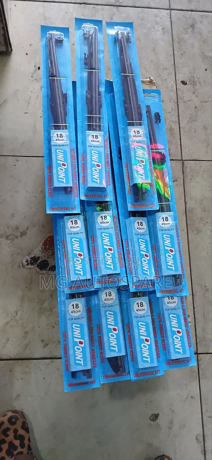 Unipoint Universal Wiper Size 18