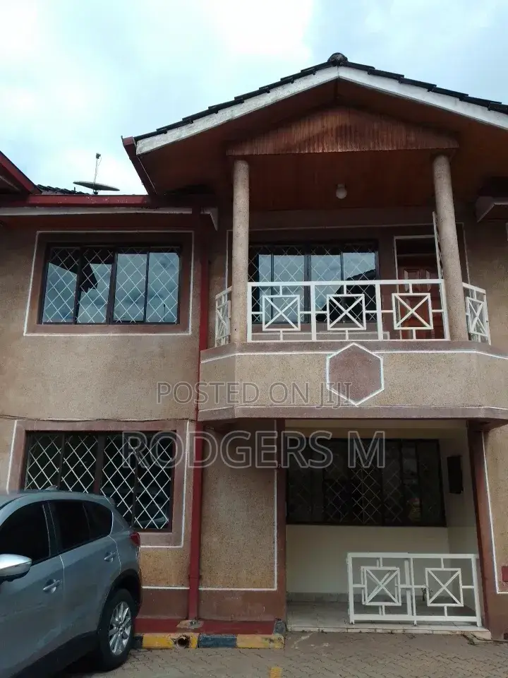 4bdrm Townhouse / Terrace in Kileleshwa for rent