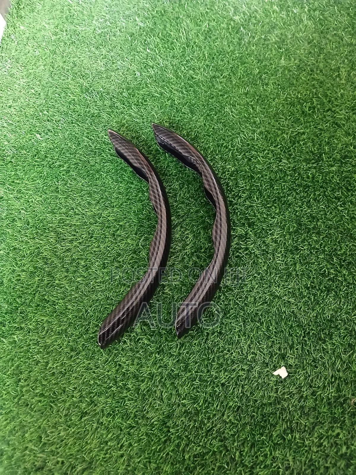 2pcs Carbon Fibre Steering Wheel Cover Non Slip Grip Universal Black