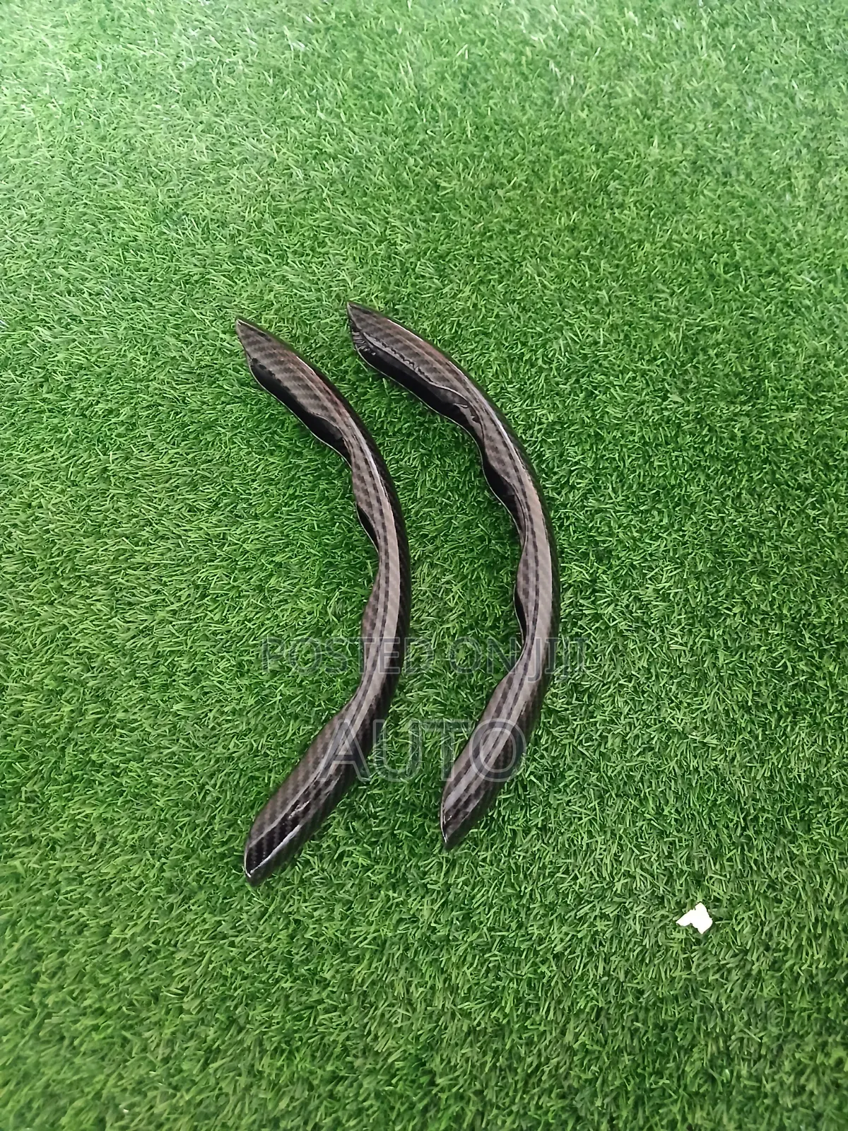 2pcs Carbon Fibre Steering Wheel Cover Non Slip Grip Universal Black