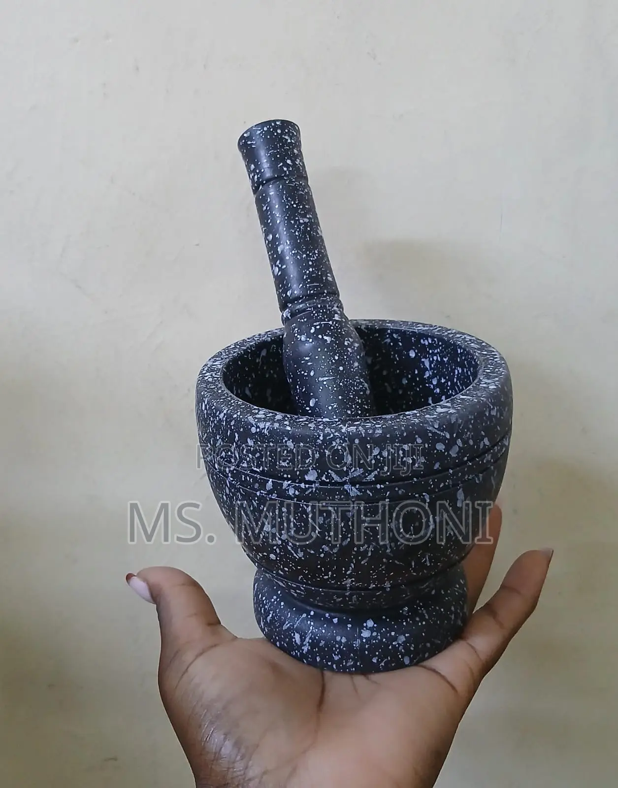 Black Granite Mortar and Pestle Set