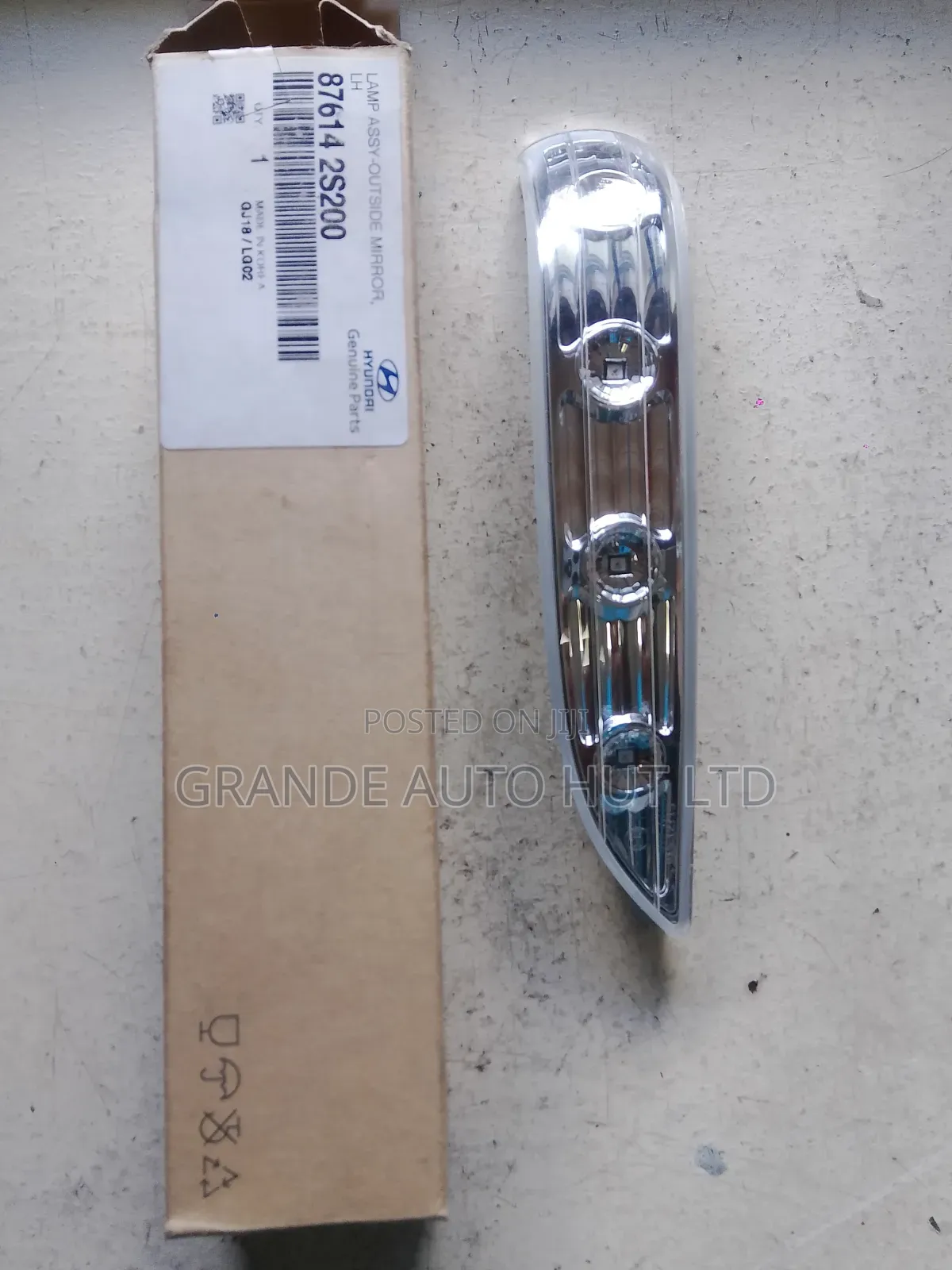 Side Mirror Indicator Left Hand Hyundai Ix35 (Genuine)