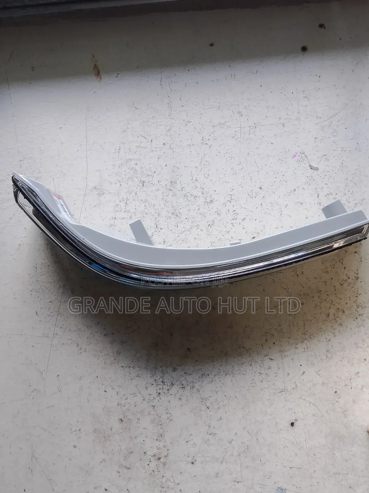 Side Mirror Blinker Hyundai Santa Fe 2015 (Genuine)