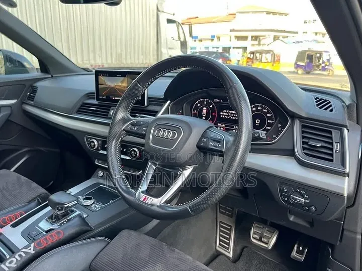 Audi Q5 2.0T Premium AWD quattro 2019 Black