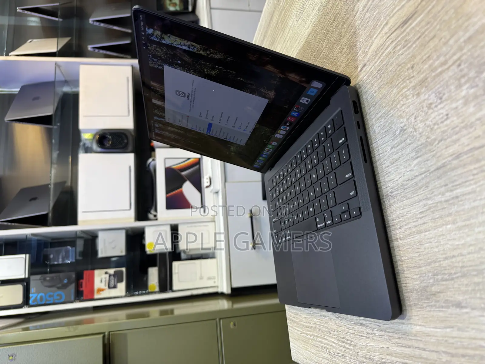 Laptop Apple MacBook Pro 2024 M4 Max 14-inch 36GB Apple M4 Max SSD 1T
