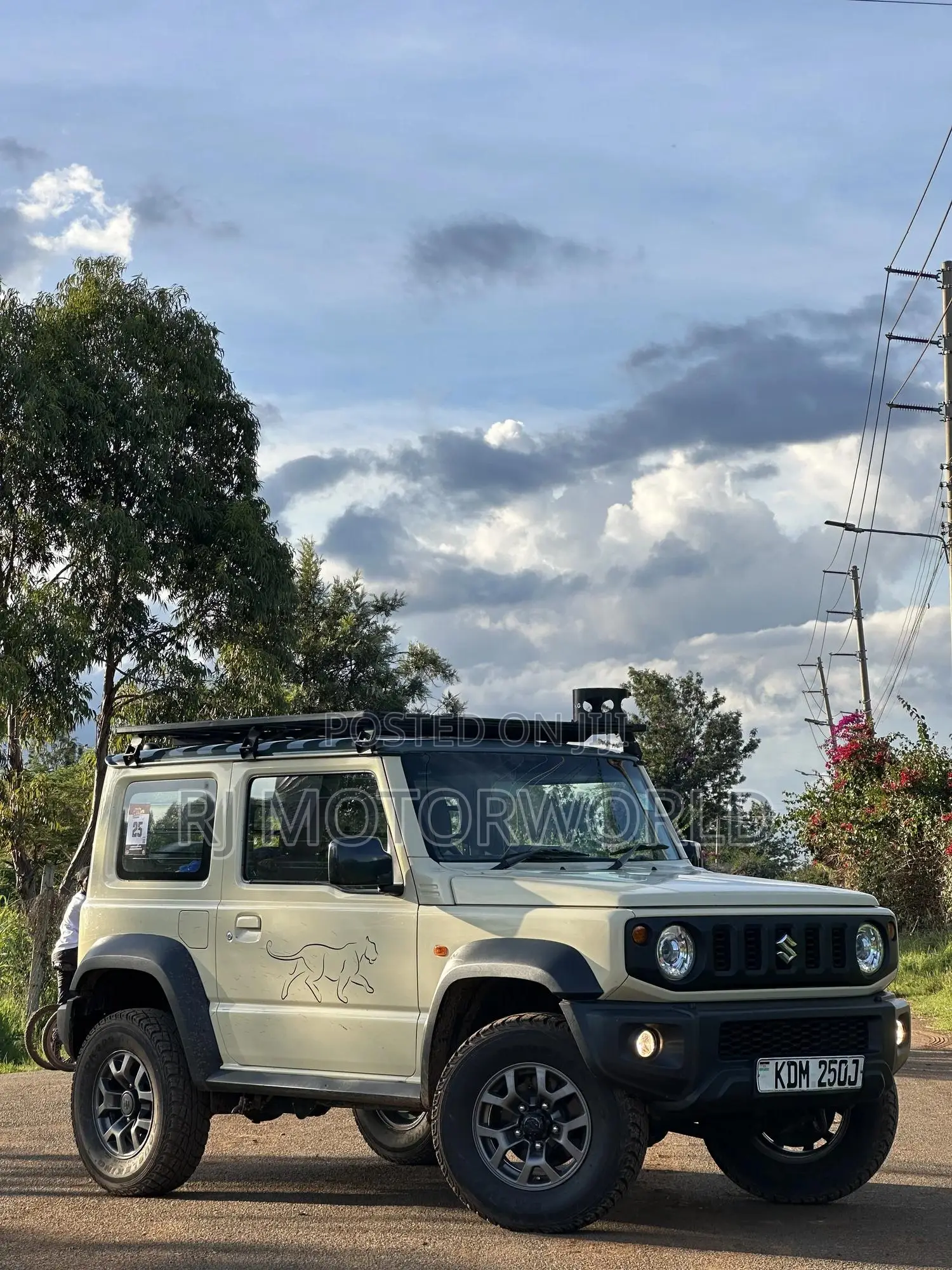 Suzuki Jimny 2023 Beige