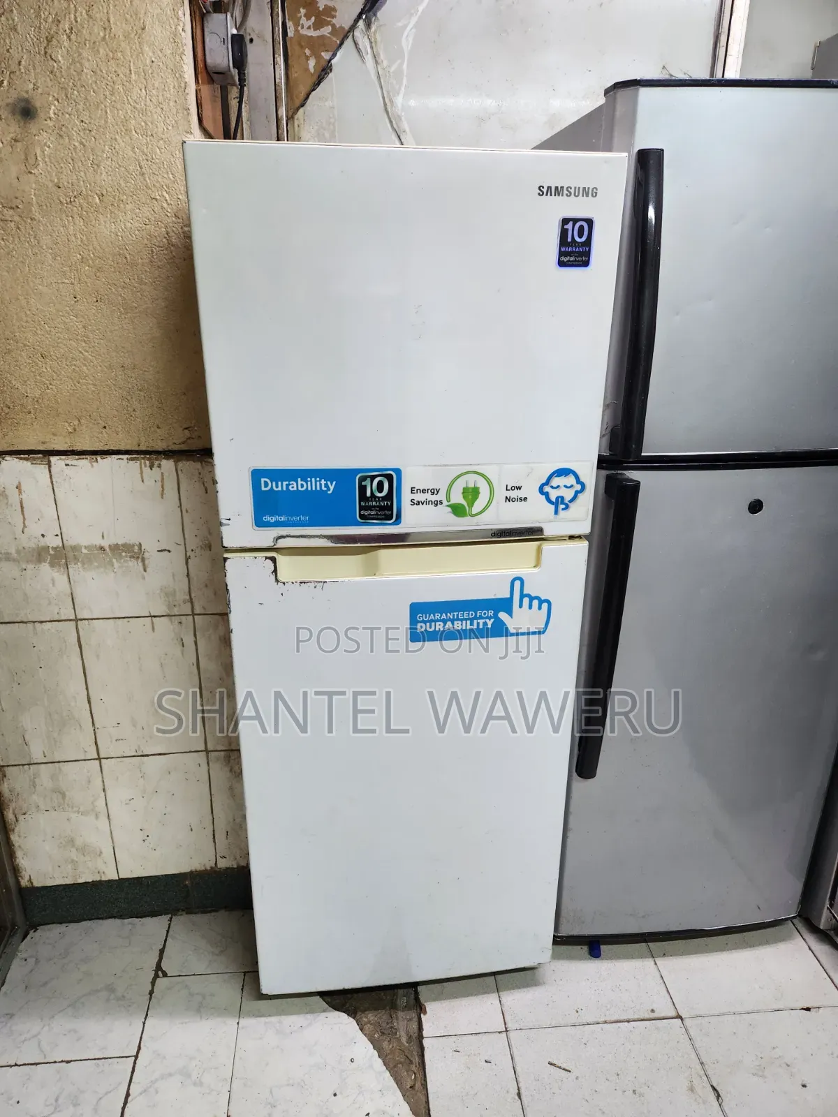 White Samsung Digital Inverter 300litres