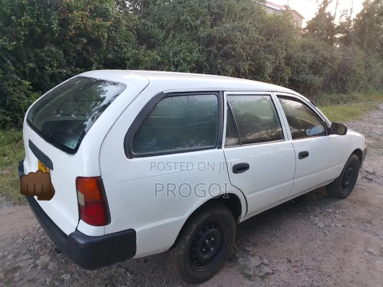 Toyota Corolla Hatchback 2001 White