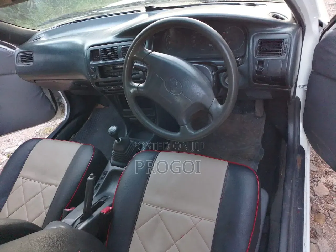 Toyota Corolla Hatchback 2001 White