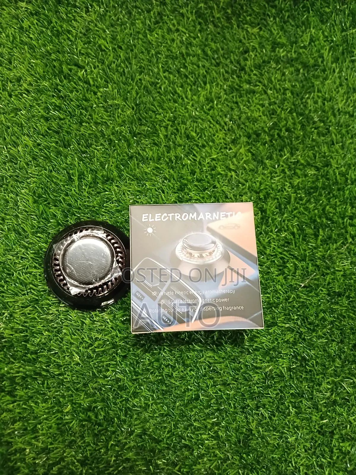 Ufo Solar Car Perfume Diffuser-Electromagnetic Rotating Air Freshener