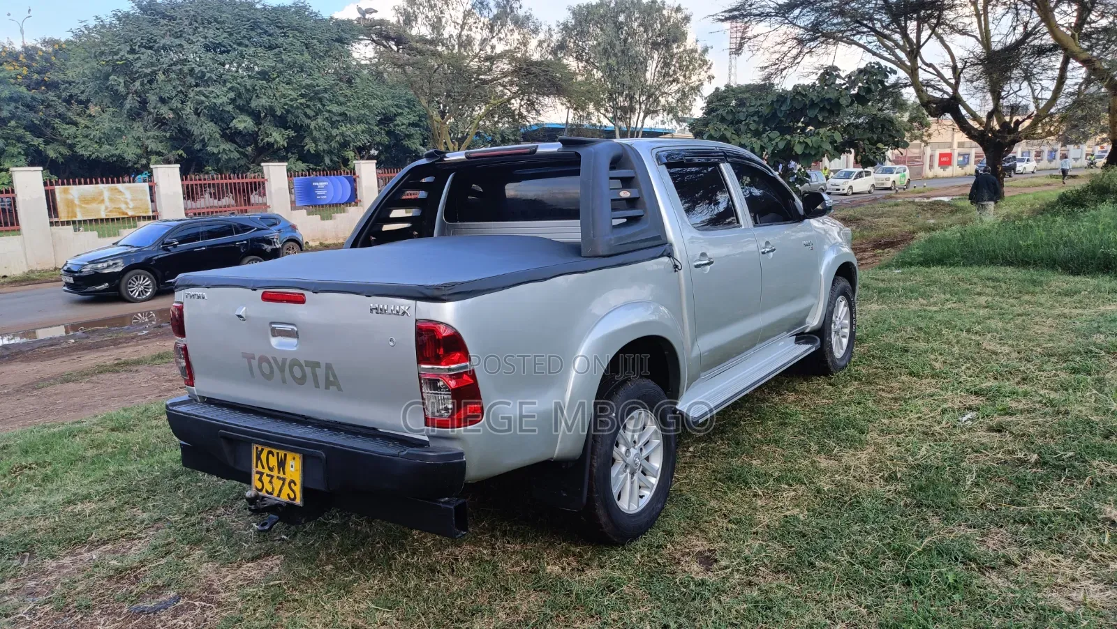Toyota Hilux 3.0 D-4D 4x4 2012 Silver
