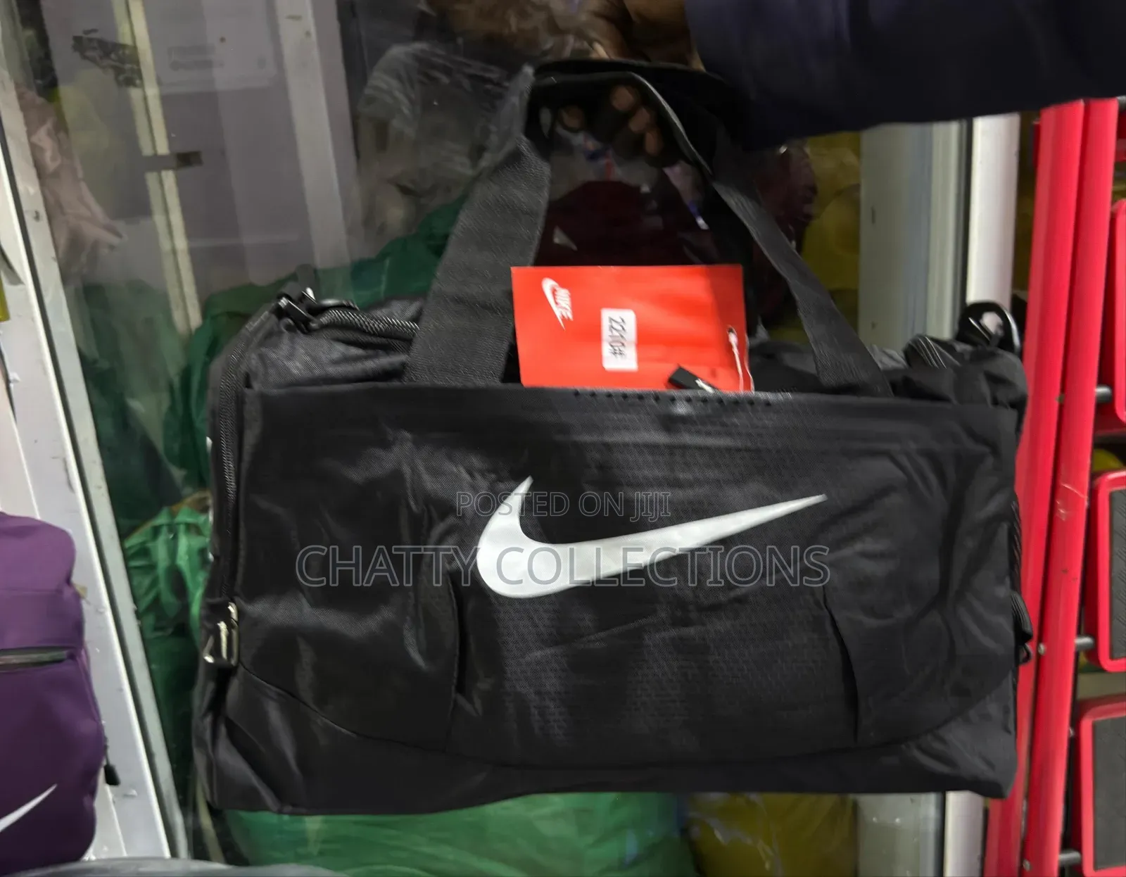 Black and White Unisex Nike Stylish Sports Duffle Bags / Gym Bags