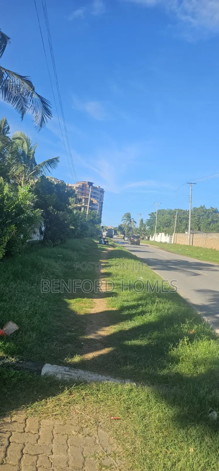 Half Acre Piece of Land on Sale 1st Avenue Nyali Mombasa