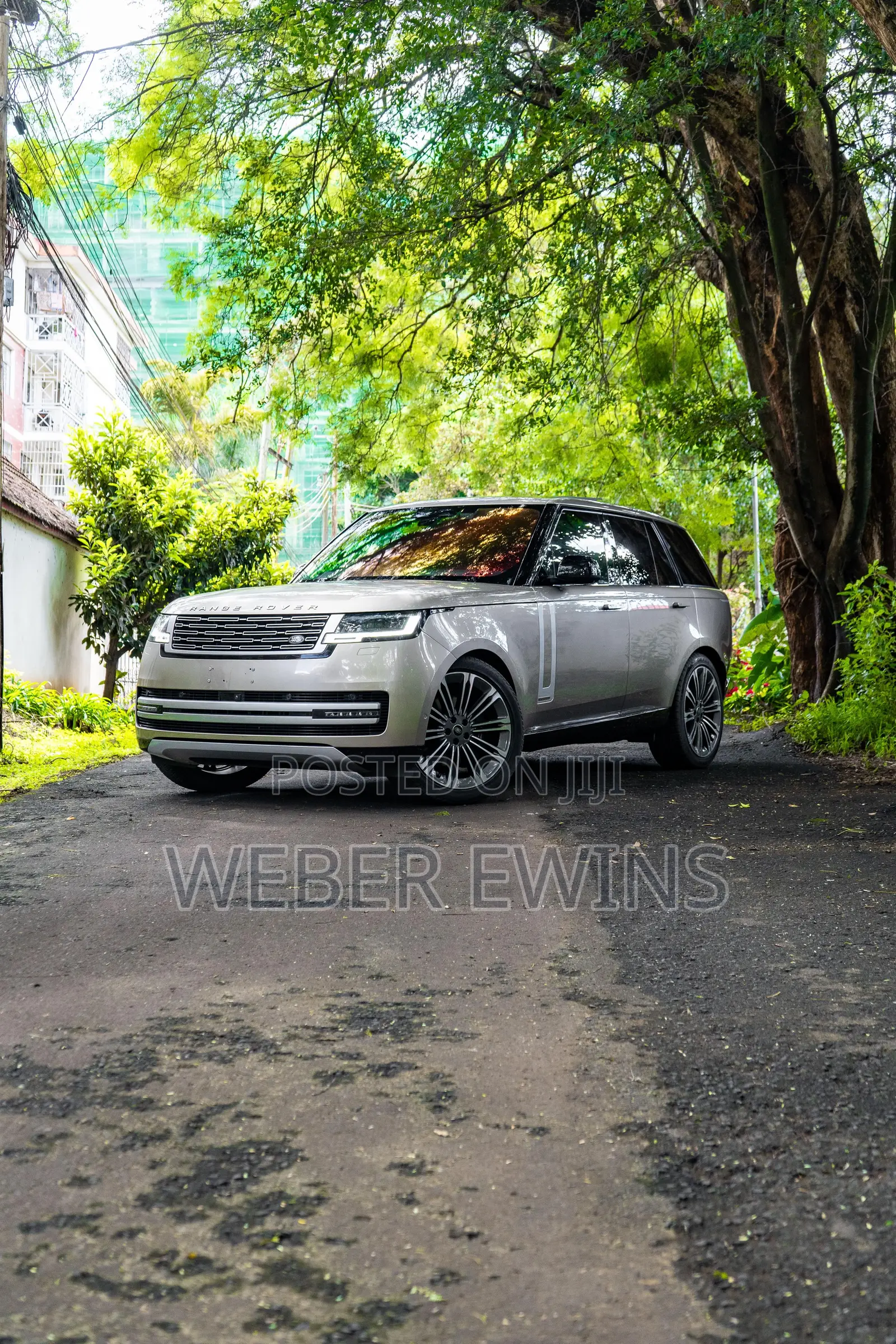 Land Rover Range Rover Vogue 2022 Gold