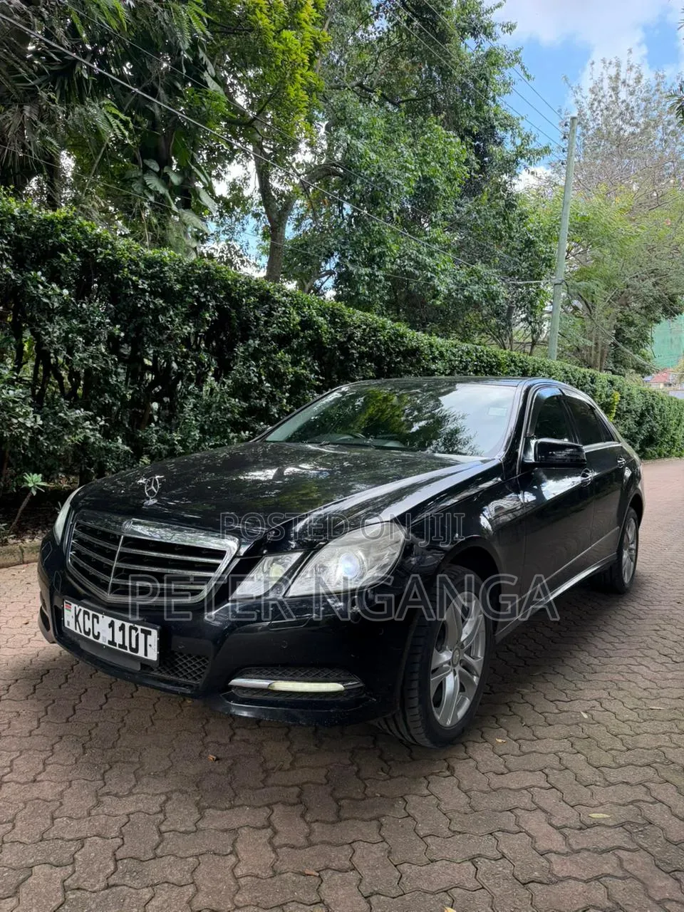Mercedes-Benz E300 2011 Black