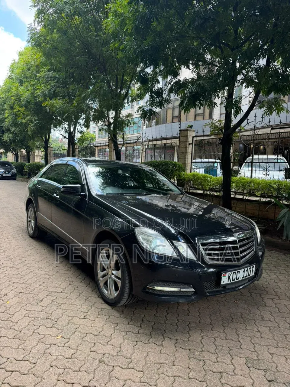 Mercedes-Benz E300 2011 Black