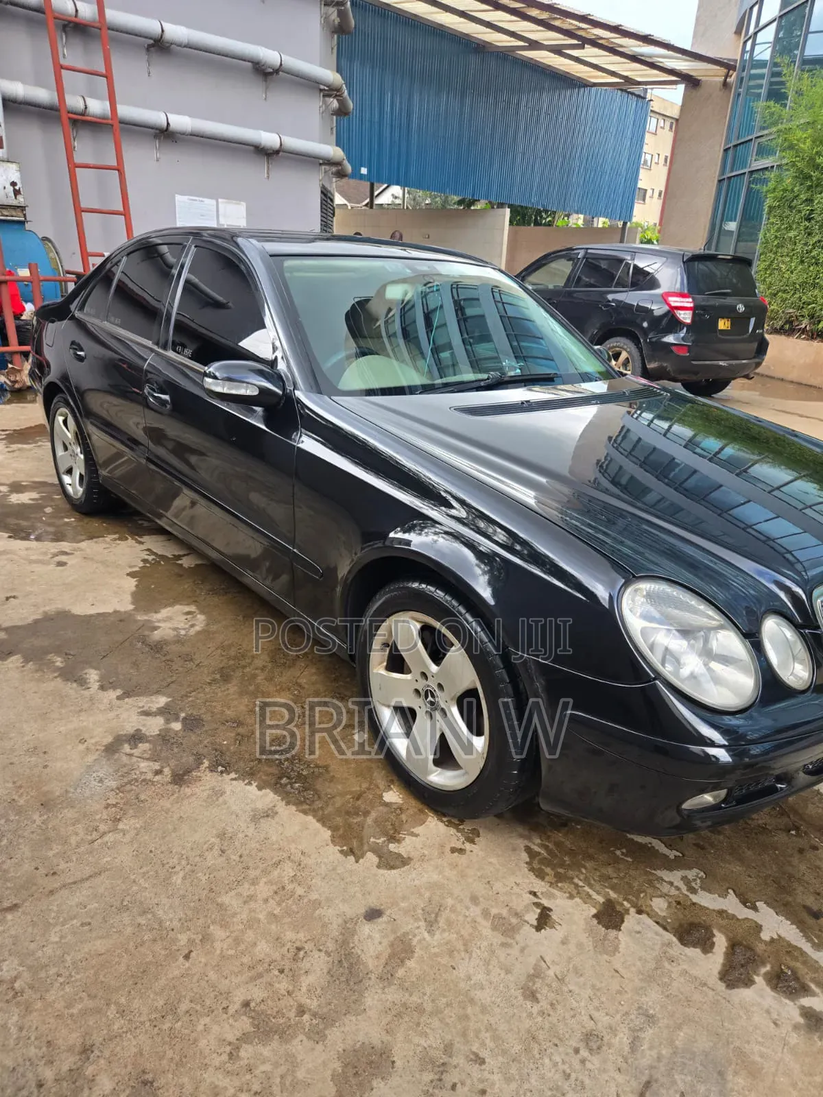 Mercedes-Benz E220 2003 Black