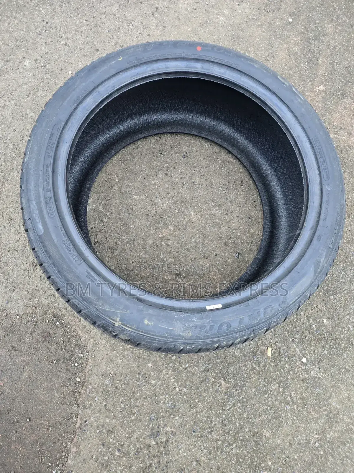 275/40 R20 Fortune