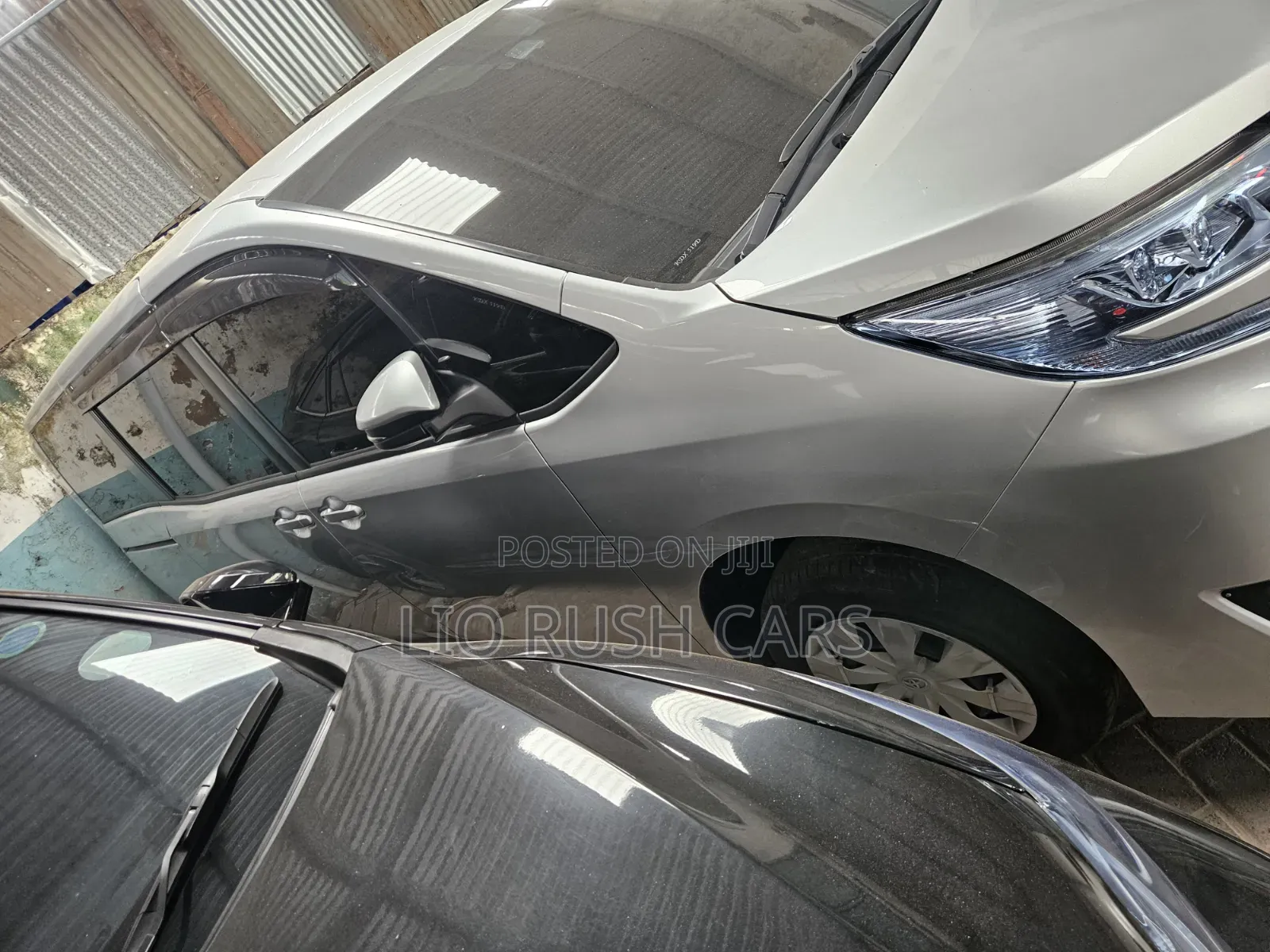 Toyota Noah 2018 Silver