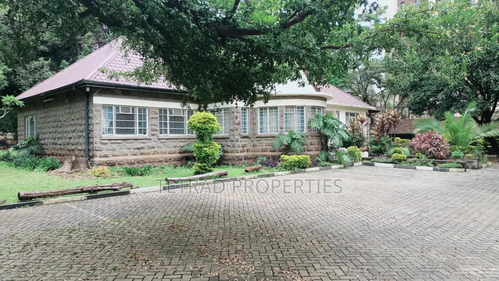 11 Rooms Commercial Bungalow on Half Acre Land in Kilimani Kirichwa Rd