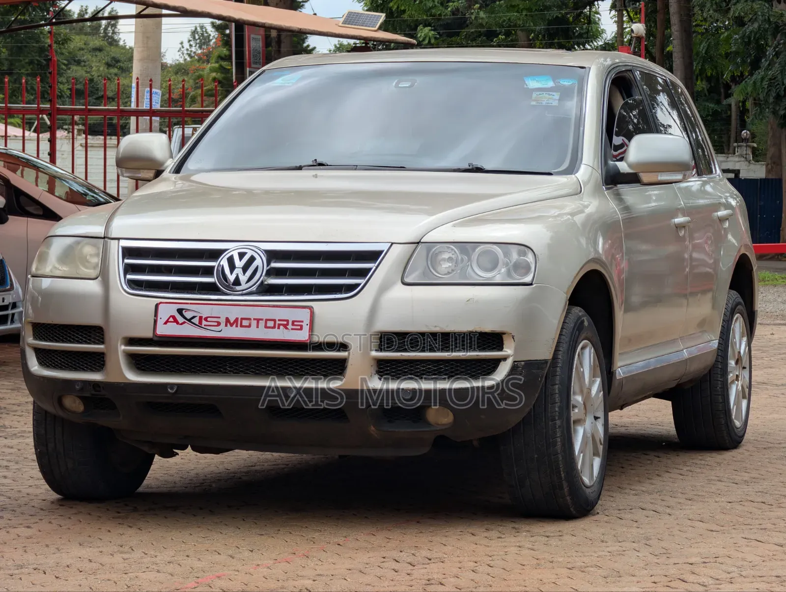Volkswagen Touareg 2005 Gold