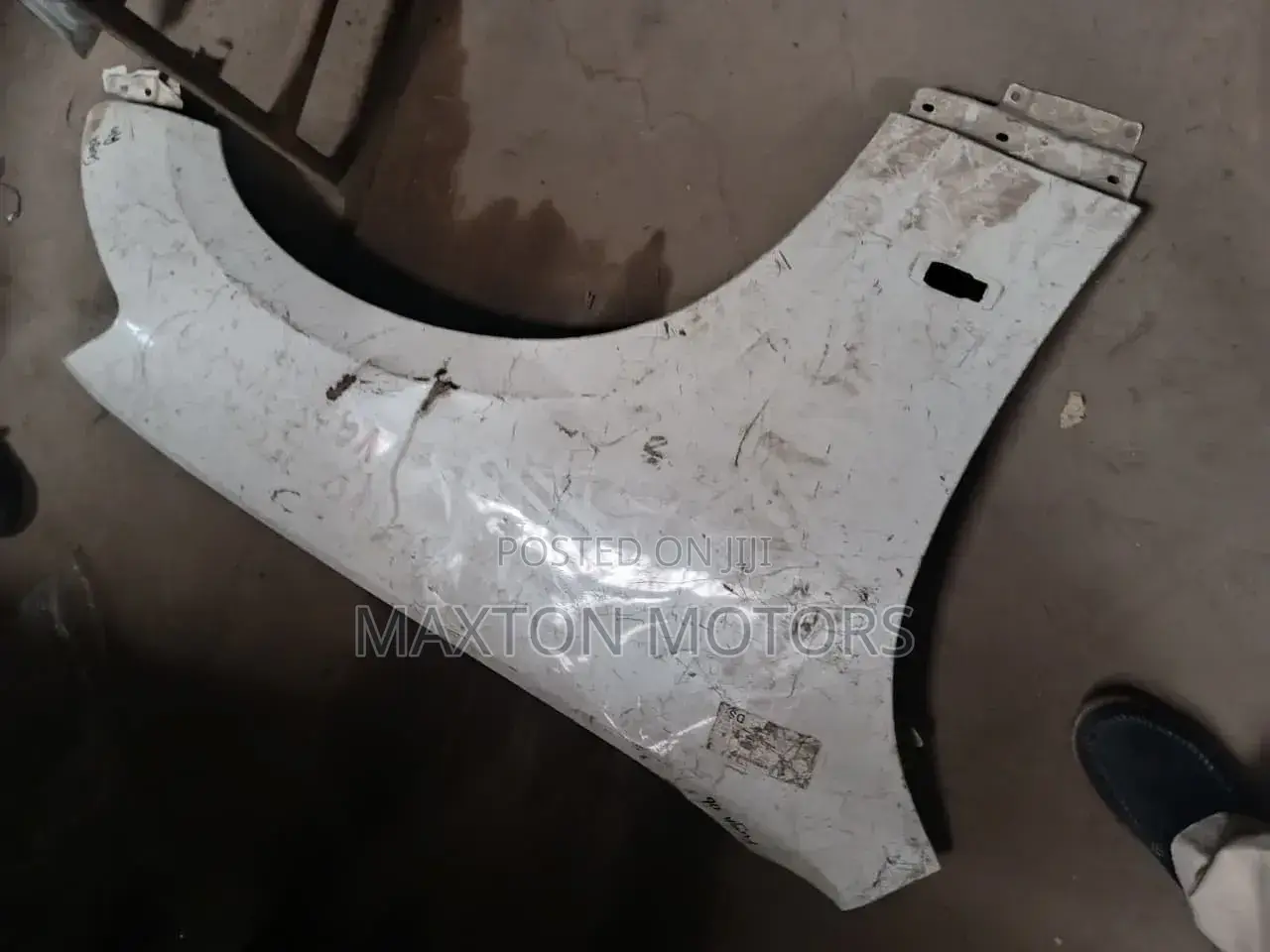 Nissan Fuga Y50 Wing Fender