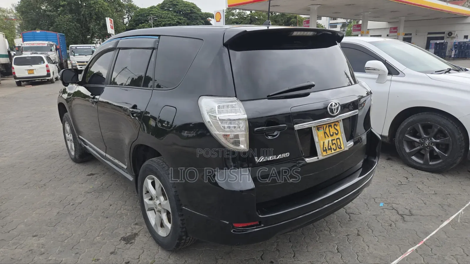 Toyota Vanguard 2011 Black