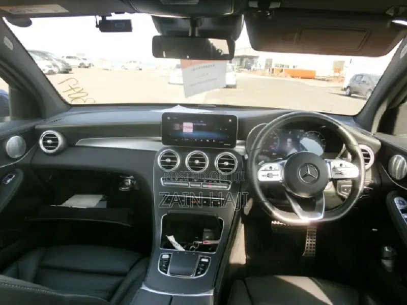 Mercedes-Benz GLC-Class 2019 Blue