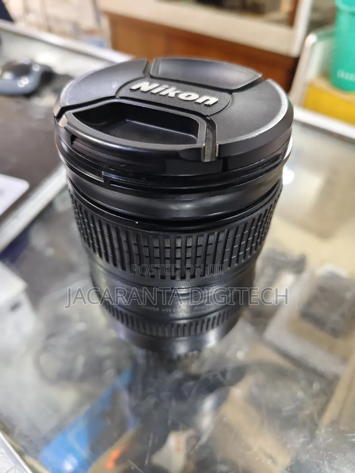 Nikon Af-S Nikkor 28-300mm F/3.5-5.6g Ed Vr Lens