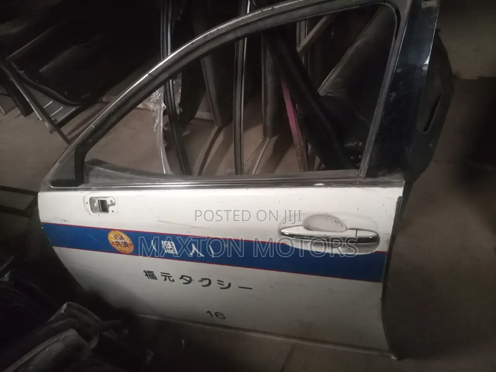Toyota Crown Grs200 Front Door