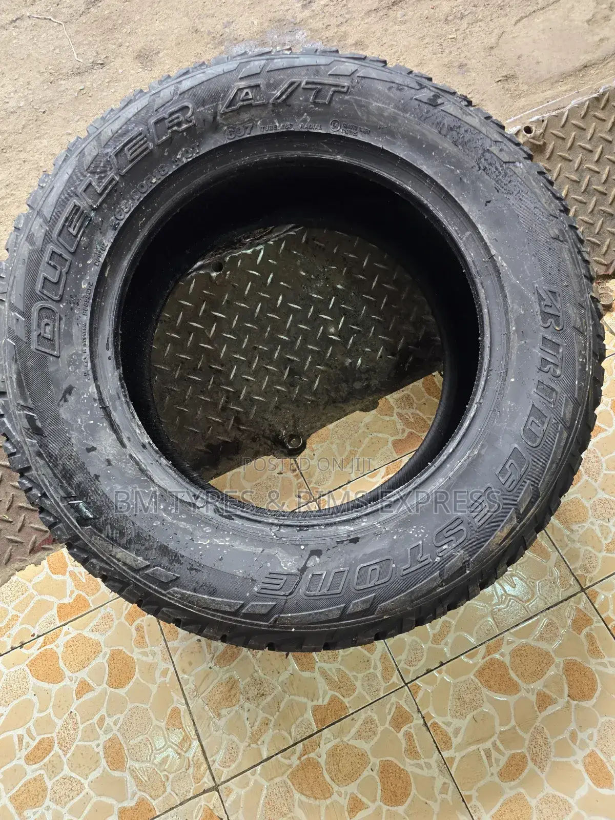 265 /60 R18 Bridgestone Tyres (All Terrein) Indonesia.