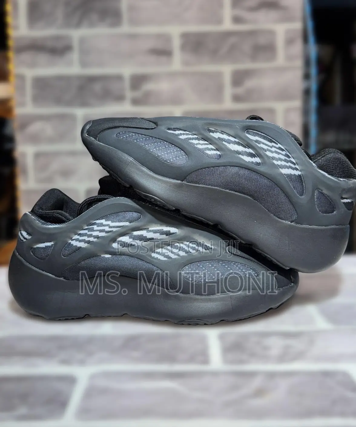 Adidas Yeezy 700 V3 Sneakers Size 36-45