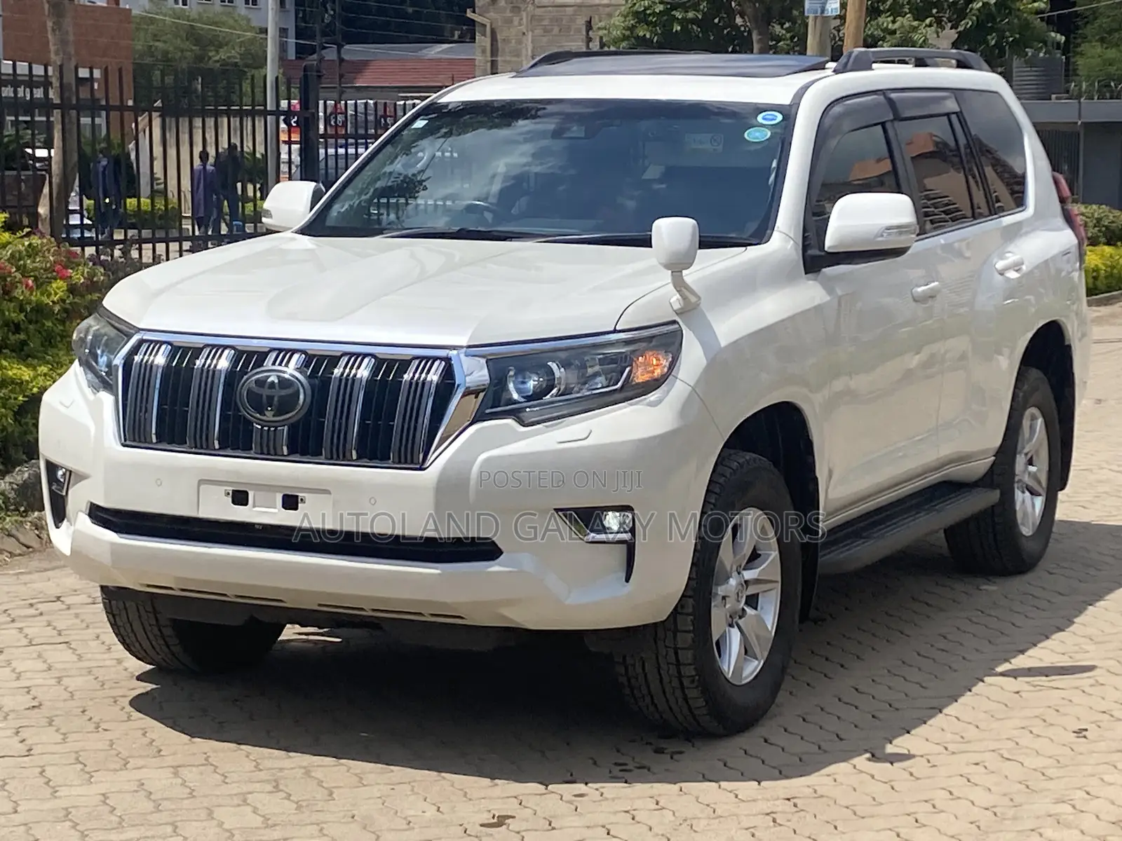 Toyota Land Cruiser Prado 2.8 2019 White